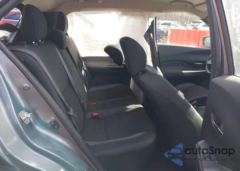 2019 Nissan Kicks Sv z USA, uszkodzony, nr VIN 3N1CP5CU2KL551981